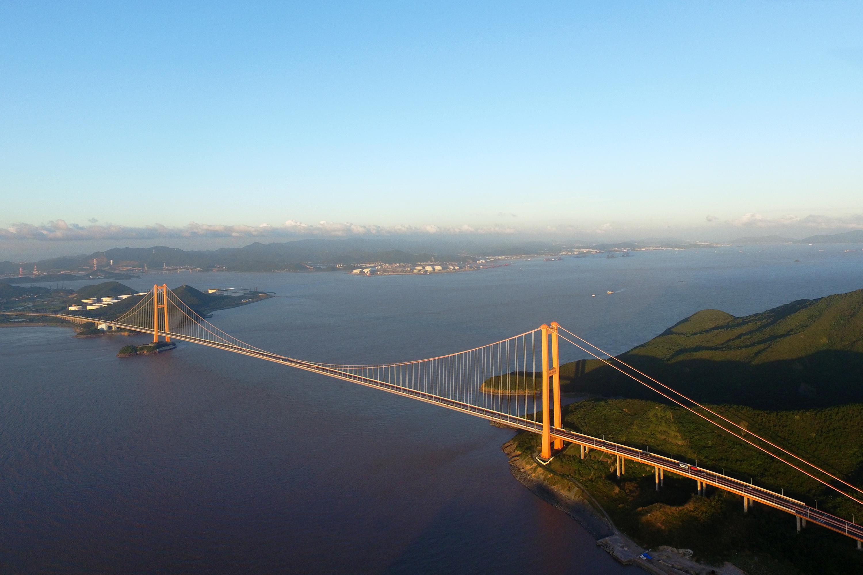 舟山登步岛造大桥图片